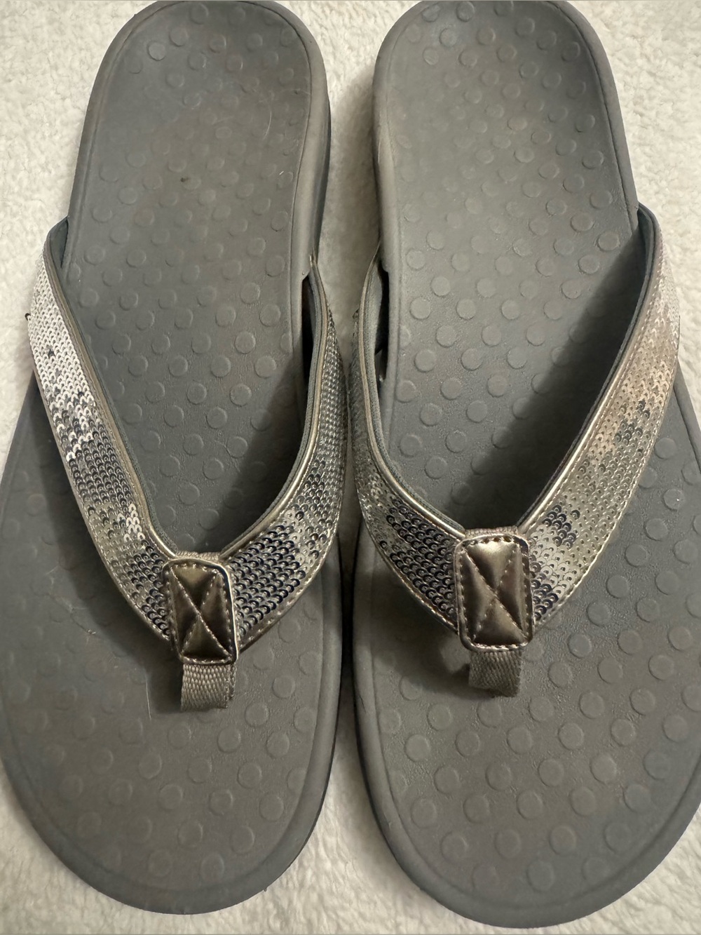 Vionic Silver Sequin Strap Women's Sandals